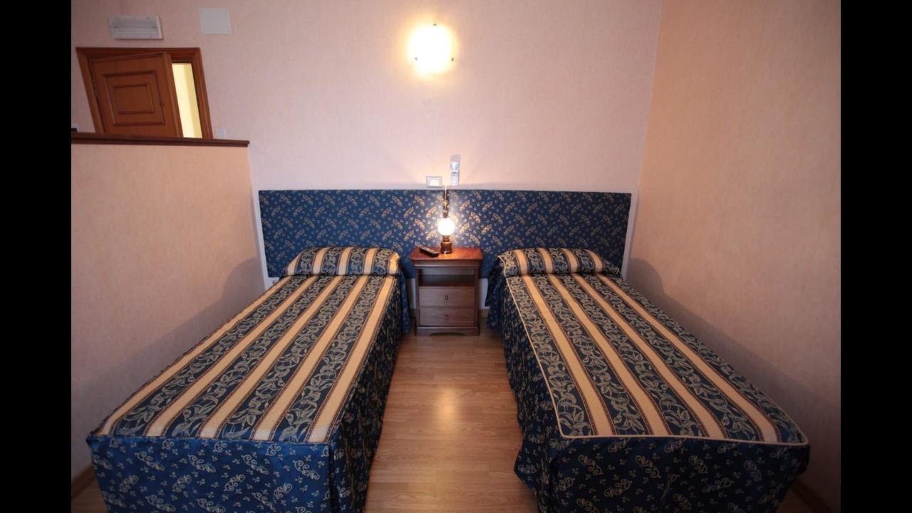 Residenza Matilde Bed and Breakfast Rome Buitenkant foto