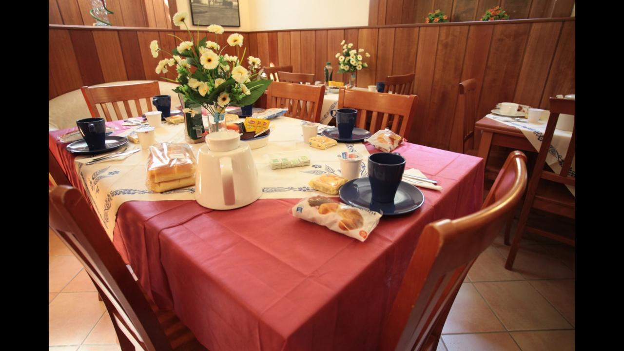 Residenza Matilde Bed and Breakfast Rome Buitenkant foto