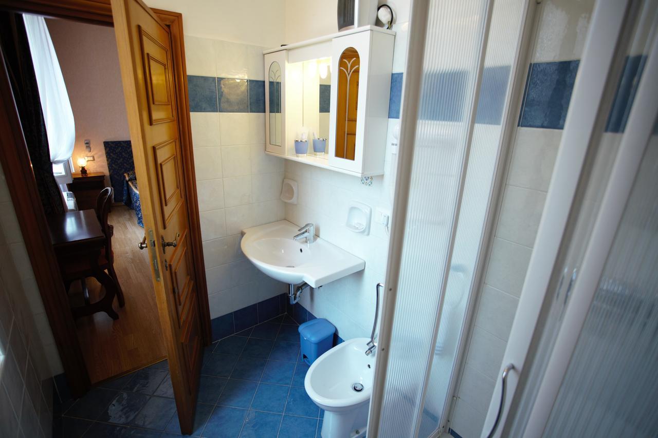 Residenza Matilde Bed and Breakfast Rome Buitenkant foto