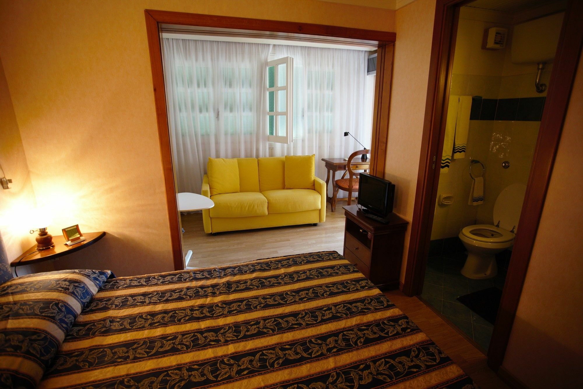 Residenza Matilde Bed and Breakfast Rome Buitenkant foto
